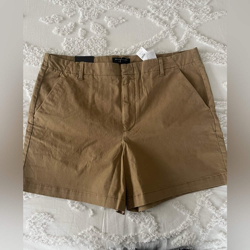 Banana Republic Flat-Front Chino Short - Picture 2 of 11